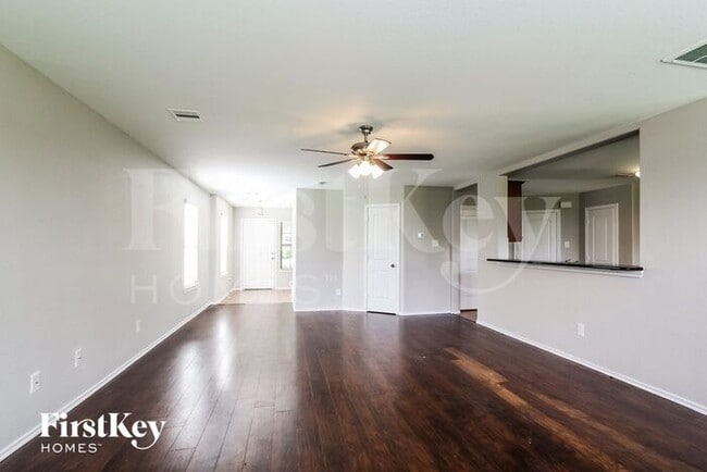 Building Photo - 4315 Amaryllis Ave