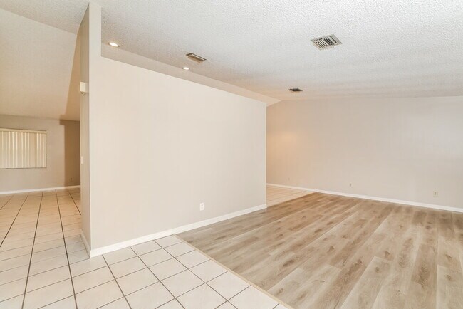 Building Photo - 276 Ponce De Leon St
