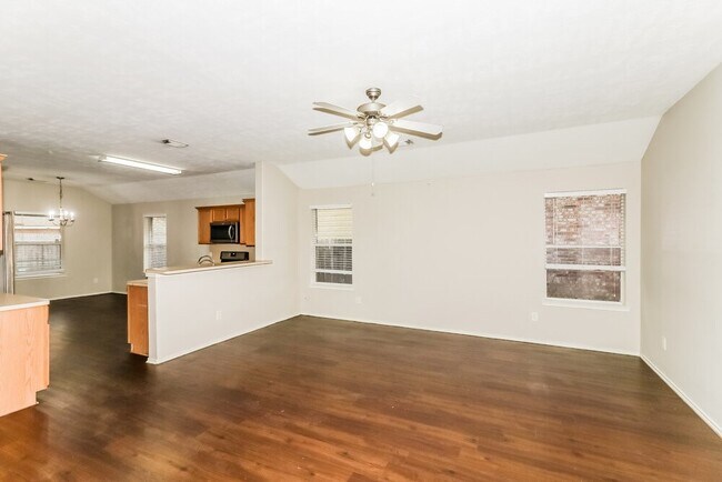 Building Photo - 4786 Wind Trace Dr
