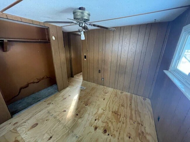 Foto del edificio - 1806 E Webster Rd