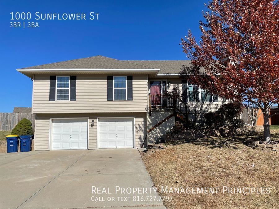 Recently Renovated 3 Bedroom, 3 Bathroom R... House Rental in