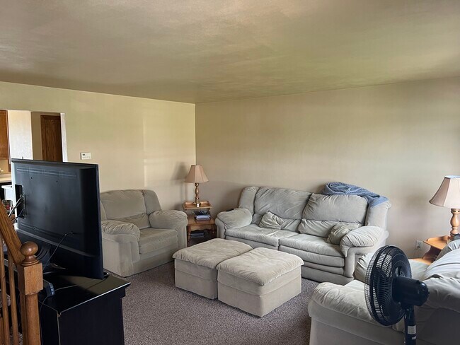 Foto del edificio - 3401 N Gillett St