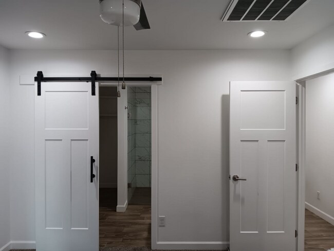 Foto del edificio - 2138 W Madison St