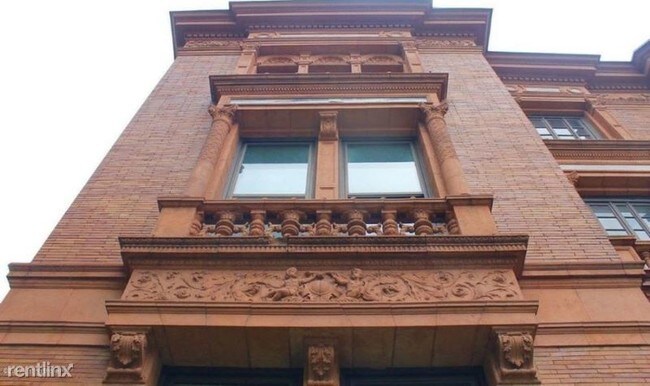 Building Photo - 414 W Ormsby Ave