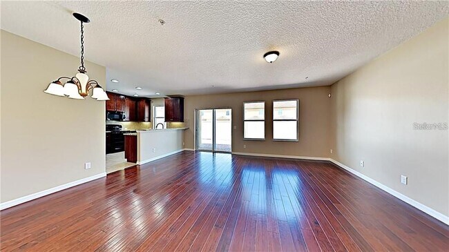 Foto del edificio - 2129 Leather Fern Dr