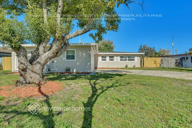 Foto del edificio - 4809 Figwood Ln