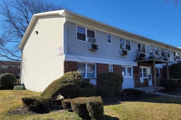 Front - 7A Hemlock Dr