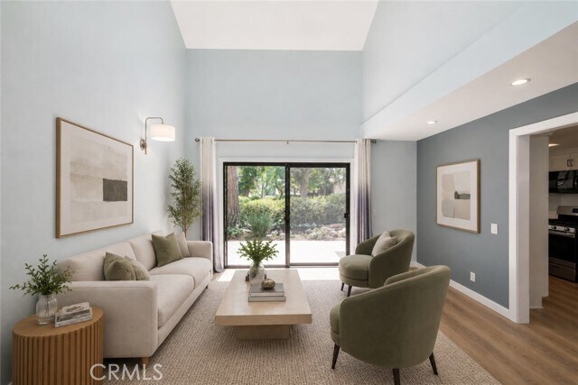 Foto del edificio - 510 Quiet Brook Cir