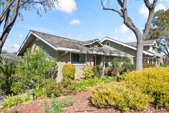 Foto del edificio - 14541 Oak St