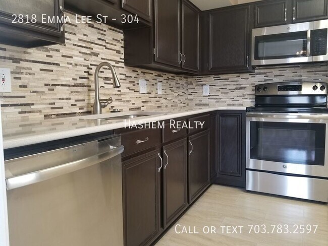 Foto del edificio - Captivating 2 bedroom, 2.5 bath home in Fa...
