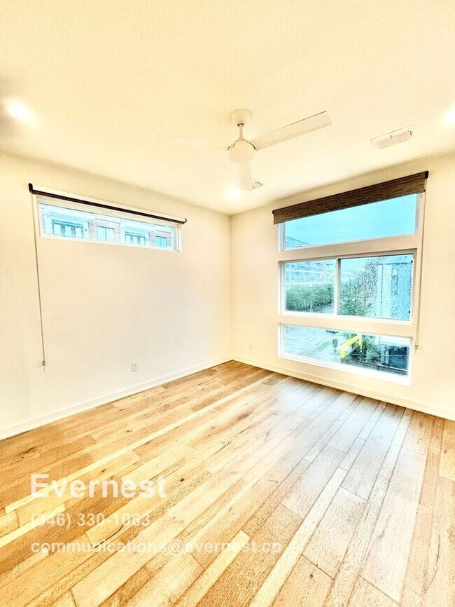 Foto del edificio - 2528 N Fitzhugh Ave