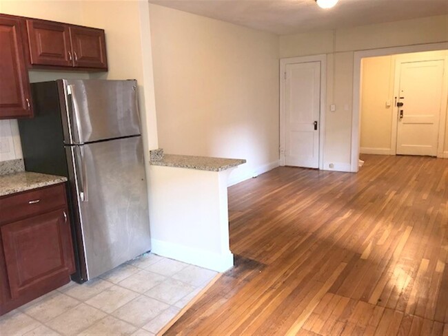 Building Photo - 3 Craigie Cir
