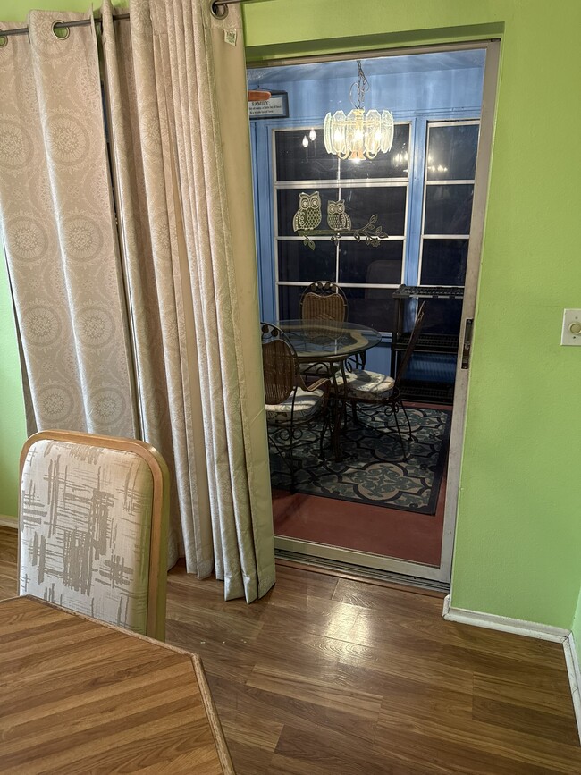 Foto del edificio - 11431 Baggot Ave