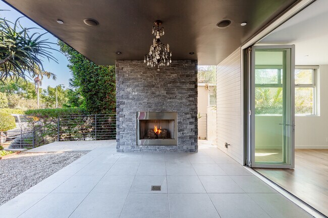 Building Photo - 227 Ruth Ave
