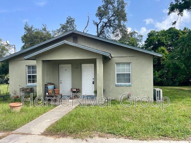 Building Photo - 1223 Avenue L Ave