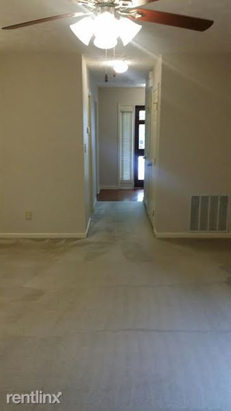Building Photo - 308 Waterdown Dr
