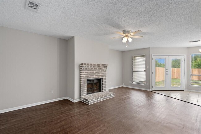 Foto del edificio - 13357 Water Oak Ln