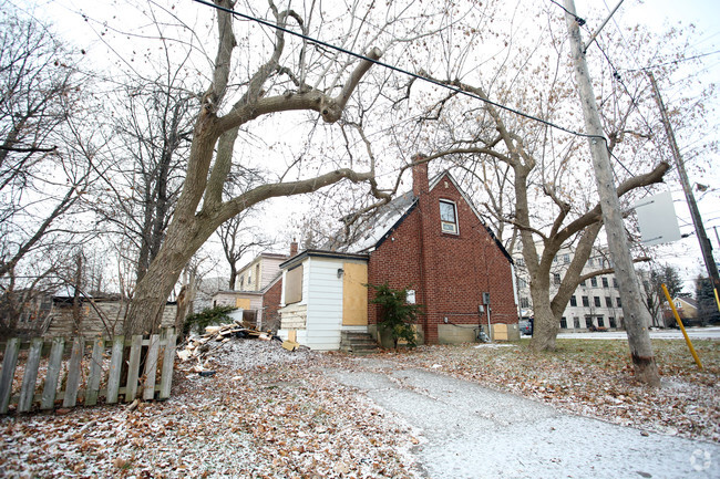 Building Photo - Nova Urban Towns