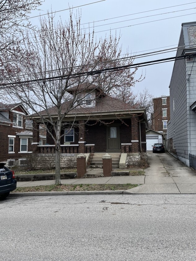 Foto principal - 336 Warner St