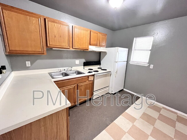 Foto del edificio - 809 E Huntsville Ave
