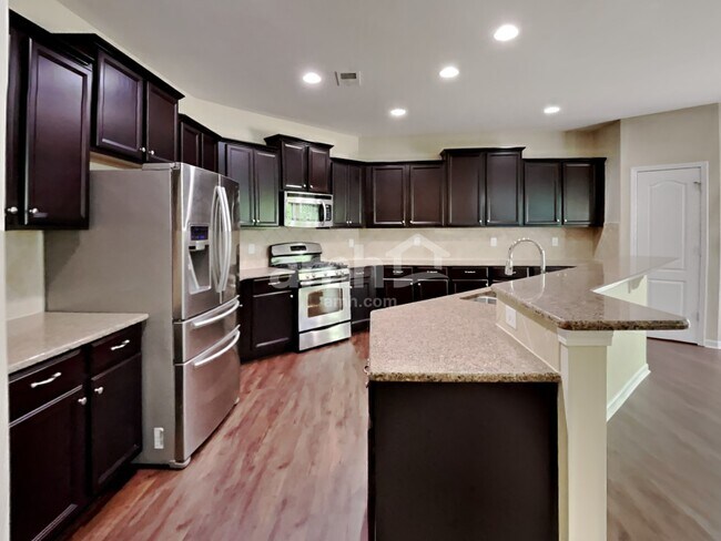 Building Photo - 2717 Southern Trace Drive