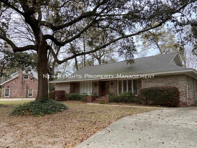 Primary Photo - 910 Regatta Rd