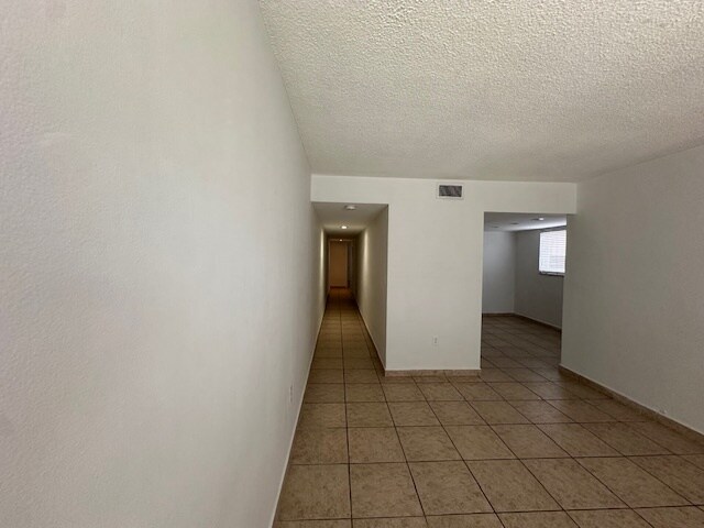 Foto del edificio - 3525-3527 SW 25th Ter