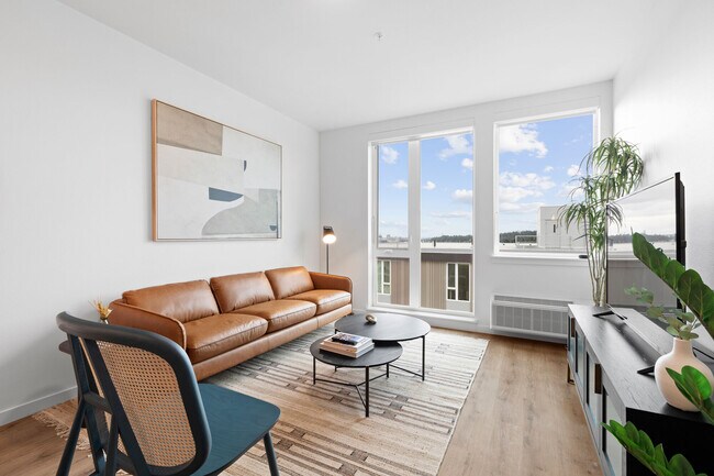 Verde Esterra Park apartments — community photo - Verde Esterra Park