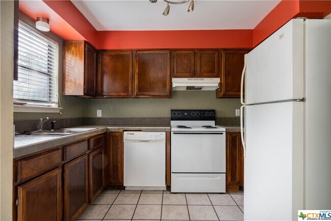 Foto del edificio - 310 Pat Garrison St