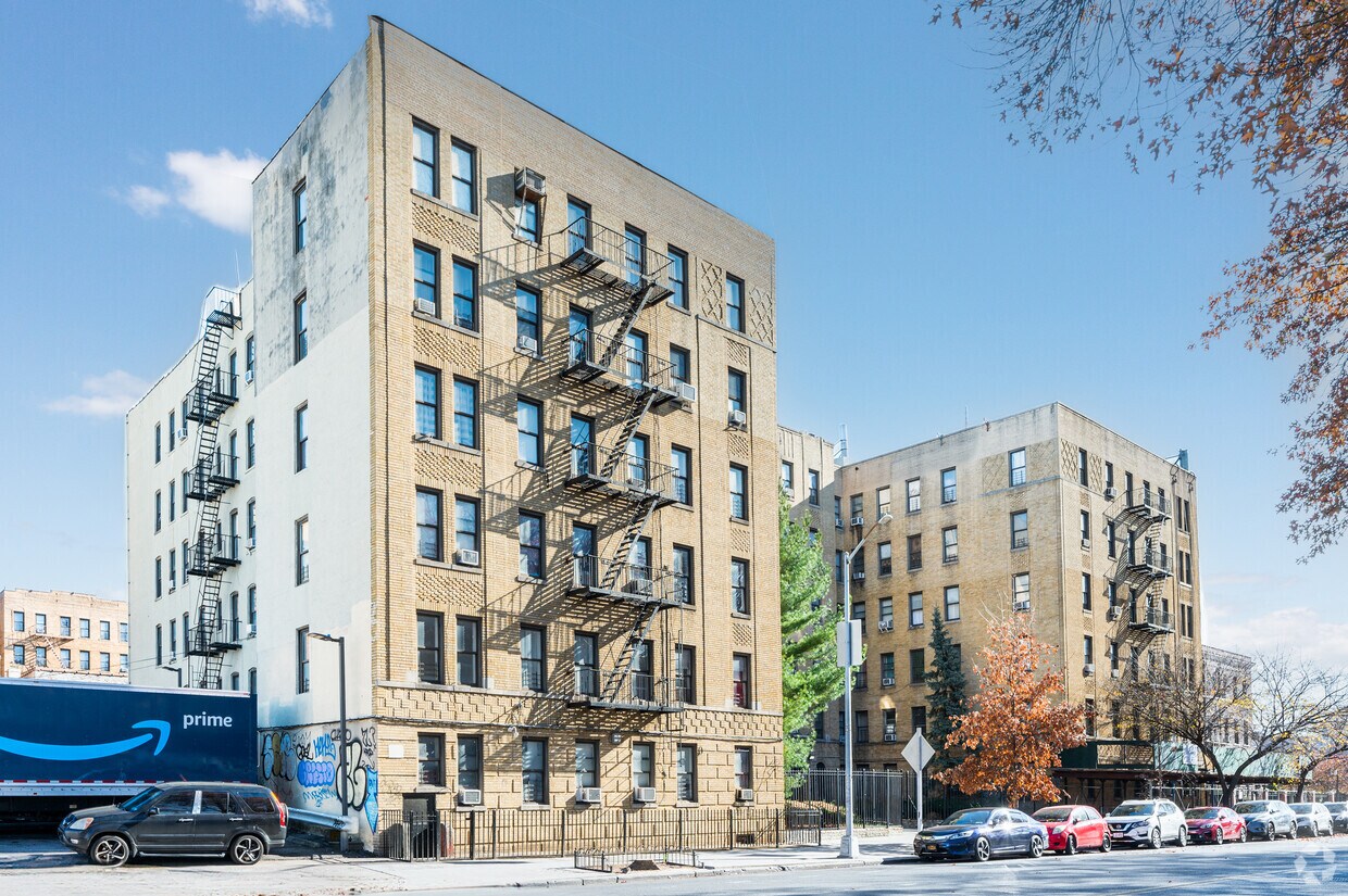 Building Photo - Herold Park