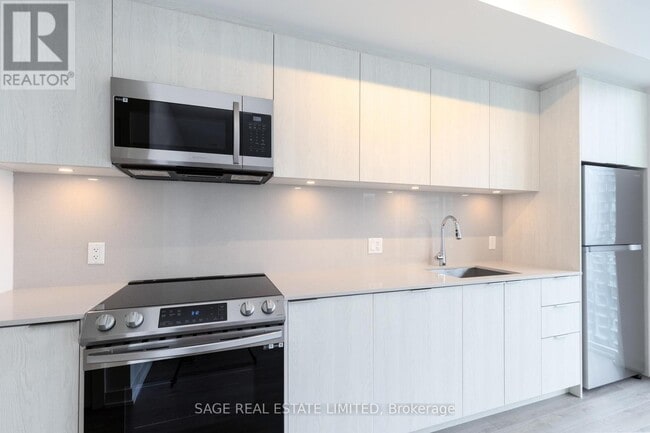 Photo du bâtiment - 357 King St W