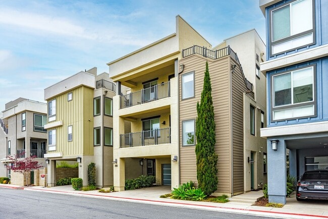 Building Photo - Lighthouse Community 4 Bedroom Home - Ocea...
