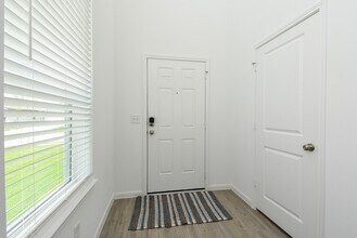 Building Photo - 23923 Escardilla Dr