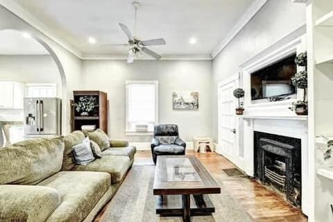 Primary Photo - 1033 Hemphill Ave NW