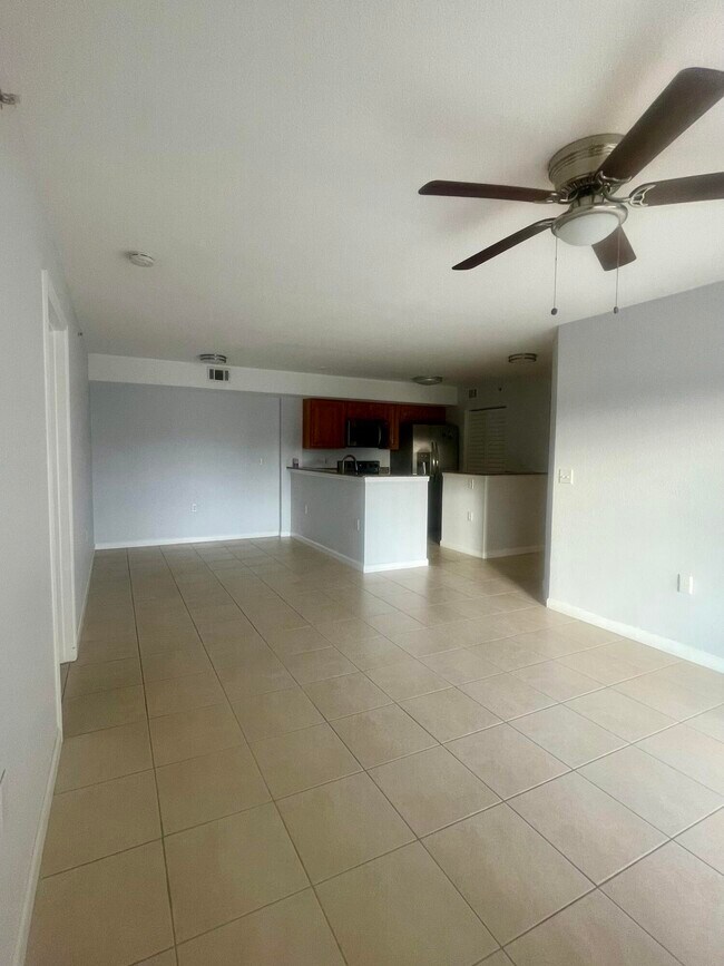 Foto del edificio - 281 SW Palm Dr