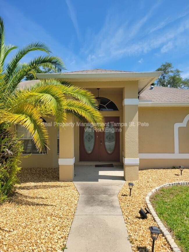 Foto del edificio - 12263 Birch St