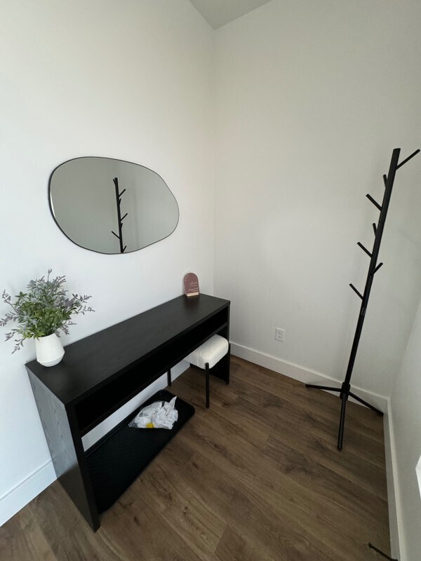 Building Photo - 346 S 680 W