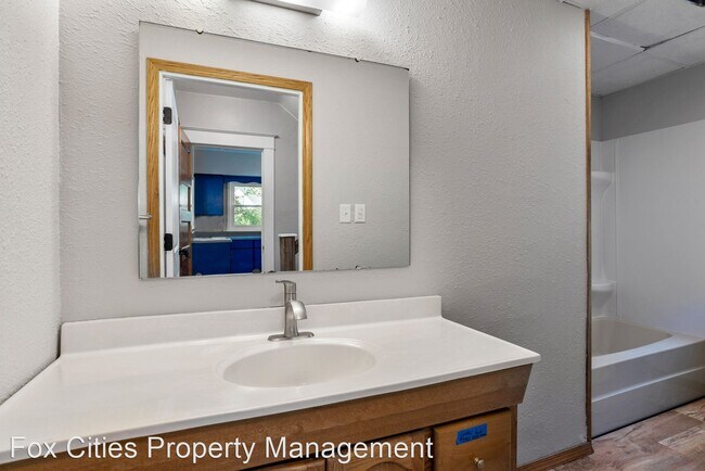 Foto del edificio - 3 br, 1 bath House - 916 W 9th Ave