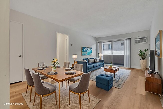 Building Photo - Oakhurst Apartment's