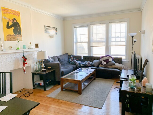 Foto del edificio - 2210-22 Maple Ave.