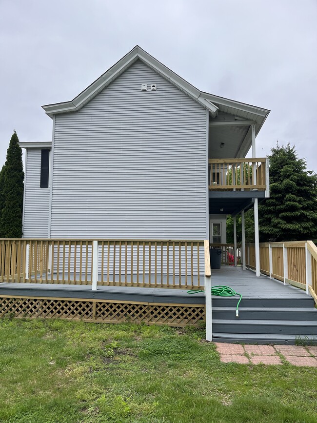 Back Deck - 119 Chestnut St