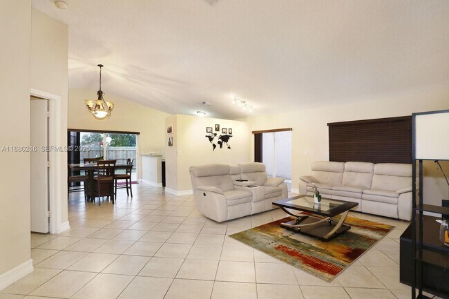 Foto del edificio - 14285 SW 176th Terr