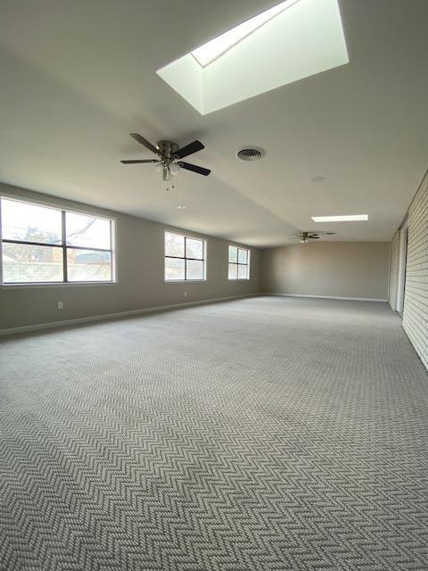 Building Photo - 2310 N Aspen Dr