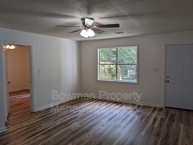 Photo - 255 Midway Rd House