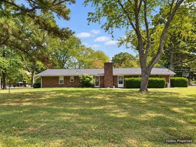 Foto del edificio - 26530 McLemore Cir