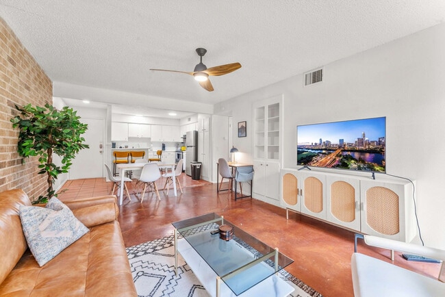 Foto del edificio - 500 S Congress Ave