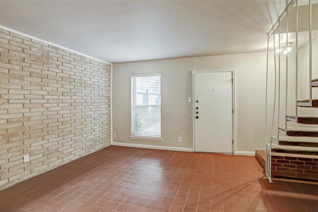 Building Photo - 1205 Autrey St