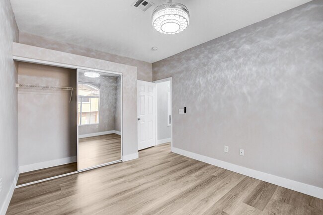 Foto del edificio - 1713 Sky of Red Dr