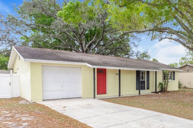 Foto del edificio - 6417 Willow Wood Ct