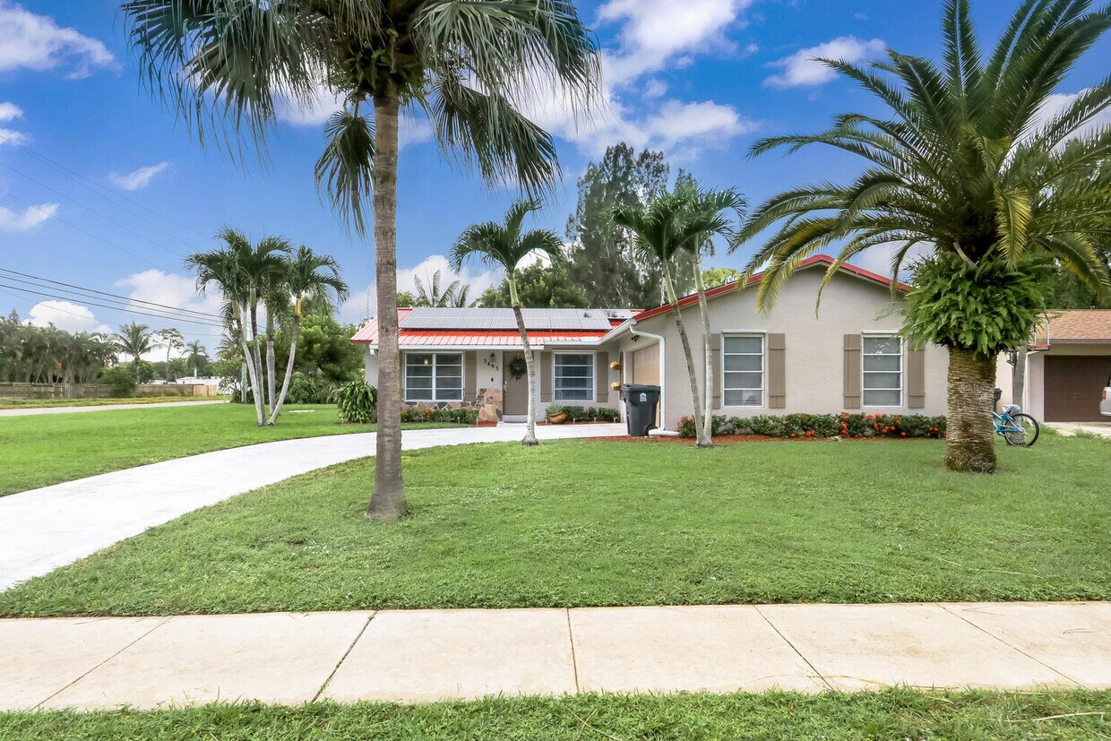 Foto principal - 3493 Wry Rd